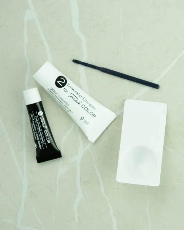 TANA-COSMETICS COLOR Farba na riasy na cca.20 aplikácii, farba čierna 4