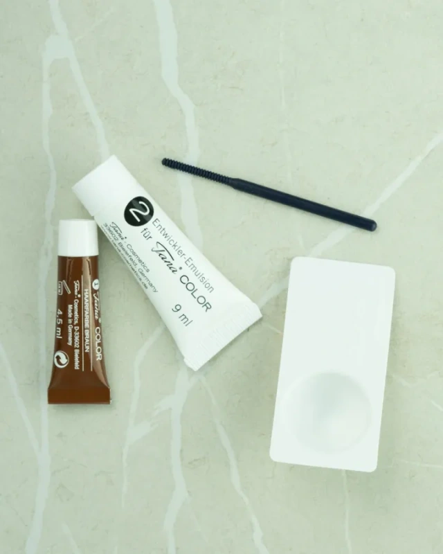 TANA-COSMETICS COLOR Farba na riasy na cca.20 aplikácii hnedá 1